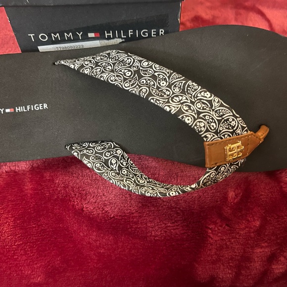 Tommy Hilfiger Slippers 11M - Picture 4 of 6
